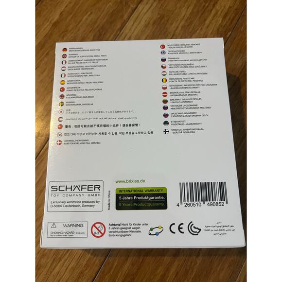 Brixies Las Vegas sign 280 piece- NIB - Picture 2 of 3